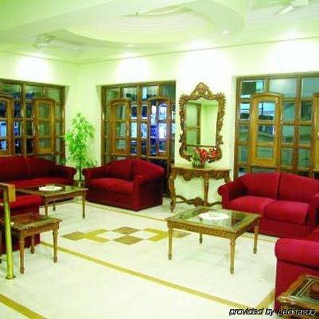 Hotel Shiva Residency Деградун Екстер'єр фото