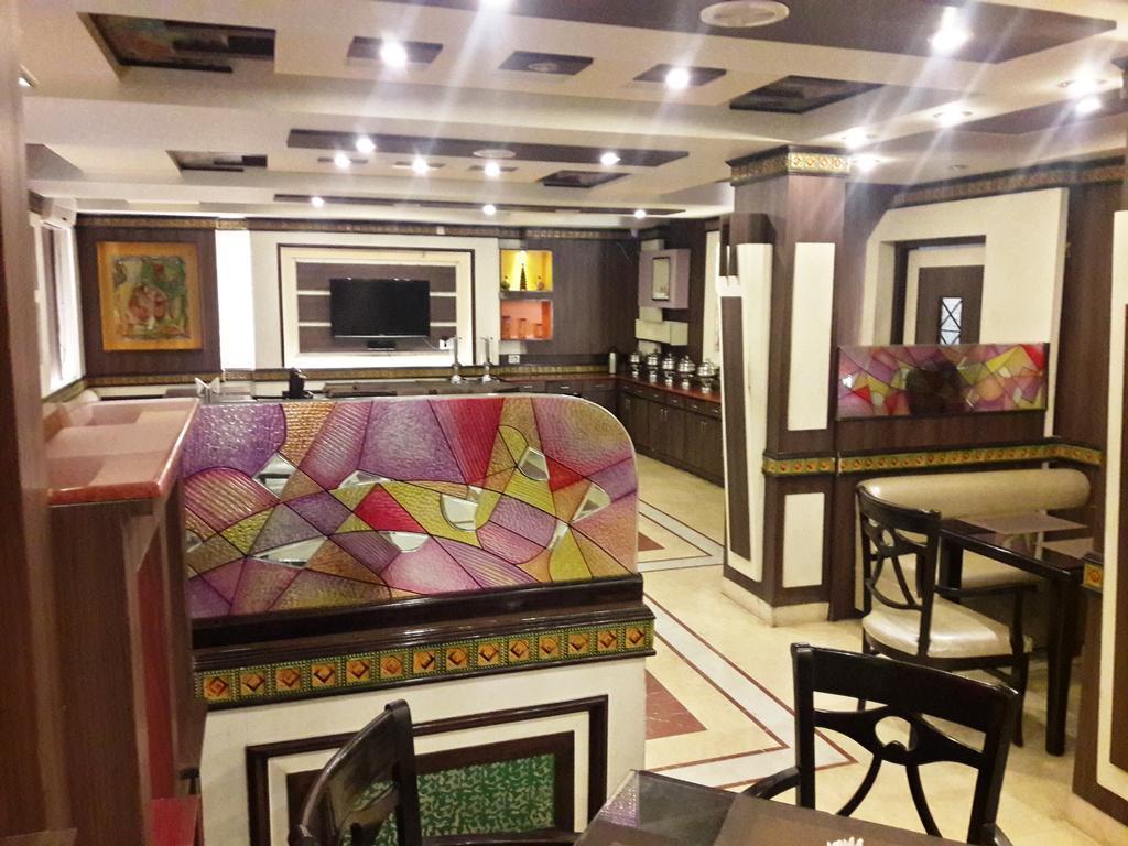 Hotel Shiva Residency Деградун Екстер'єр фото